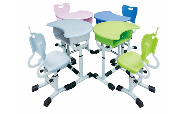 塑料课桌椅